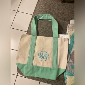 Trader Joe’s Mini Easter Tote bag in Green